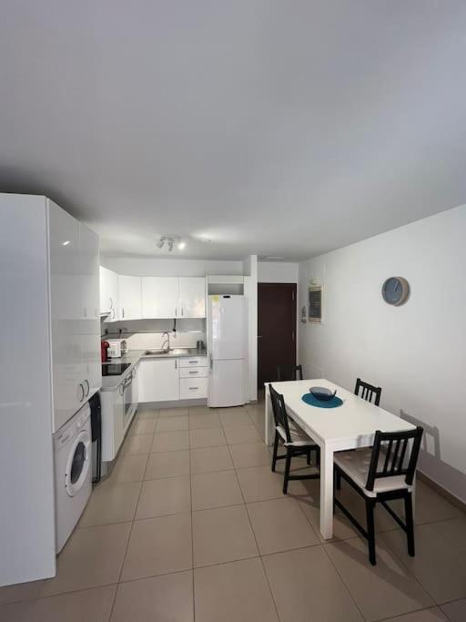 Alcala Center Playa Apartment Екстериор снимка